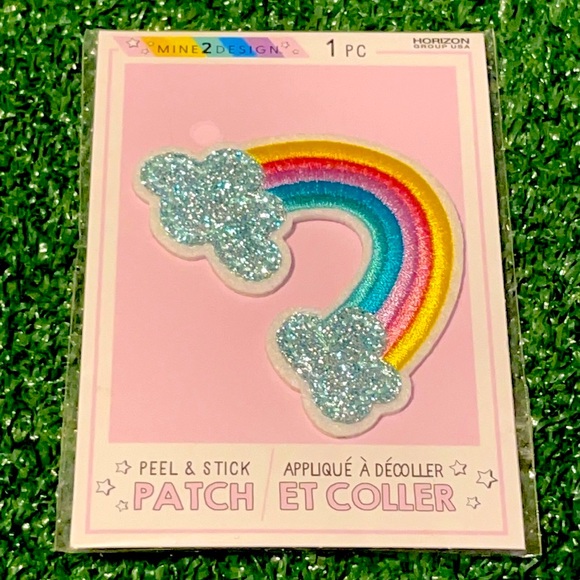 🏷 NO IRON / PEEL & STICK PATCH Satin Rainbow with Sparkly Glittery Clouds - Picture 3 of 3